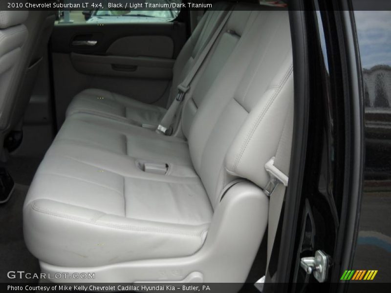 Black / Light Titanium/Dark Titanium 2010 Chevrolet Suburban LT 4x4