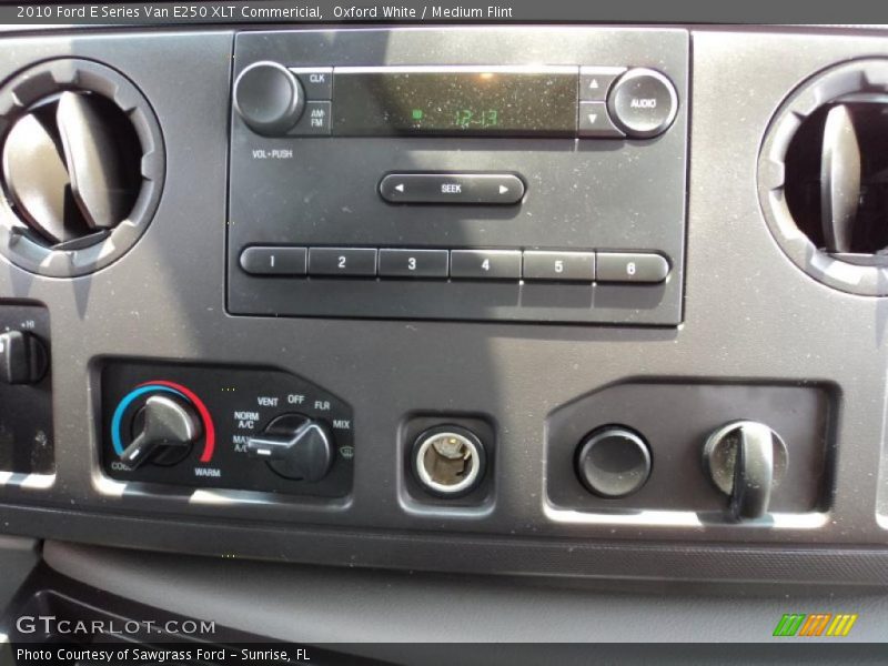Oxford White / Medium Flint 2010 Ford E Series Van E250 XLT Commericial