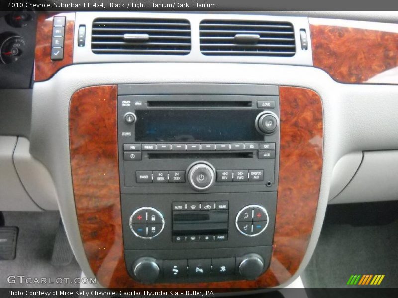 Black / Light Titanium/Dark Titanium 2010 Chevrolet Suburban LT 4x4