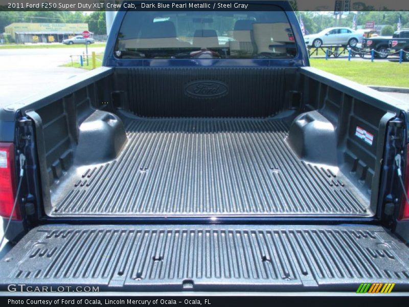 Dark Blue Pearl Metallic / Steel Gray 2011 Ford F250 Super Duty XLT Crew Cab