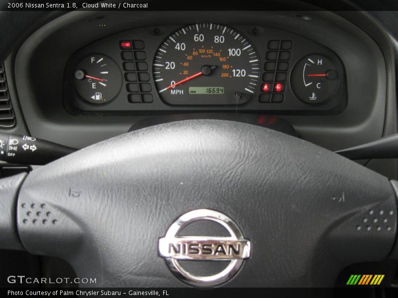 Cloud White / Charcoal 2006 Nissan Sentra 1.8