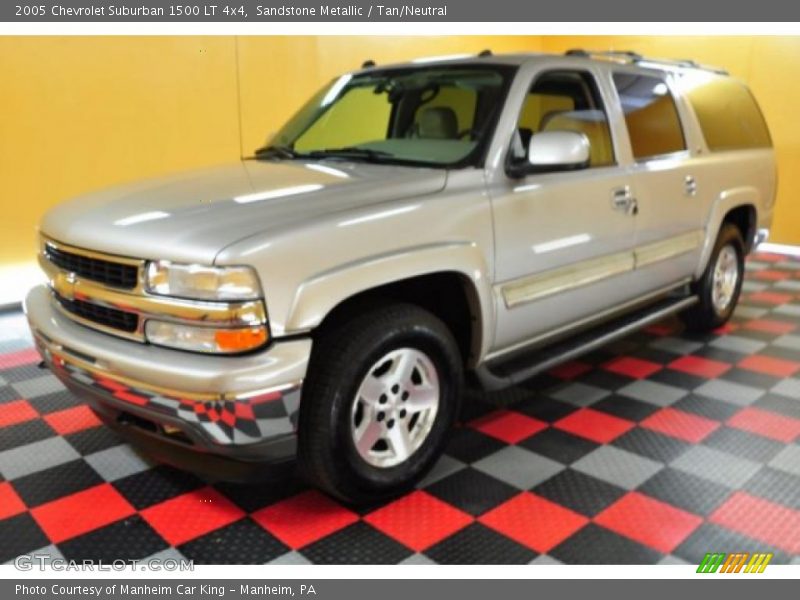 Sandstone Metallic / Tan/Neutral 2005 Chevrolet Suburban 1500 LT 4x4