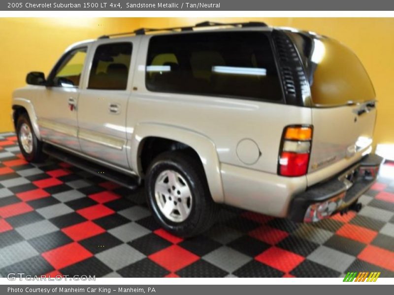 Sandstone Metallic / Tan/Neutral 2005 Chevrolet Suburban 1500 LT 4x4