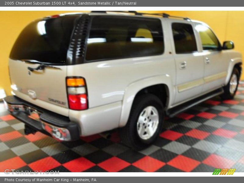 Sandstone Metallic / Tan/Neutral 2005 Chevrolet Suburban 1500 LT 4x4