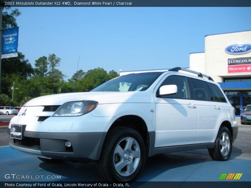 Diamond White Pearl / Charcoal 2003 Mitsubishi Outlander XLS 4WD