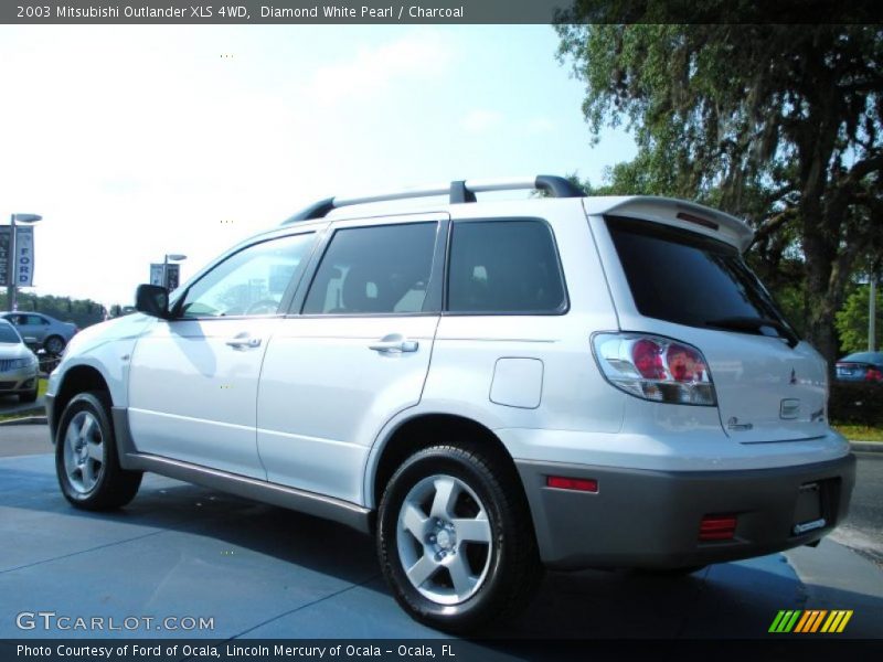Diamond White Pearl / Charcoal 2003 Mitsubishi Outlander XLS 4WD