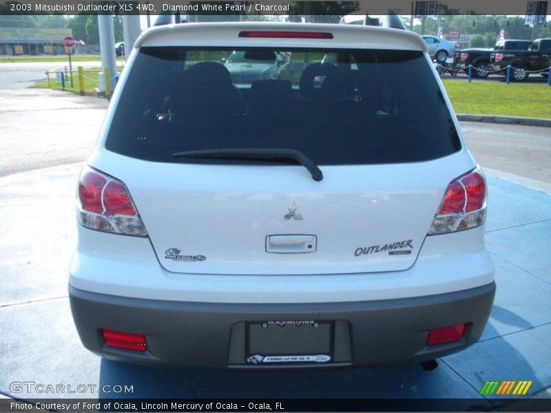 Diamond White Pearl / Charcoal 2003 Mitsubishi Outlander XLS 4WD