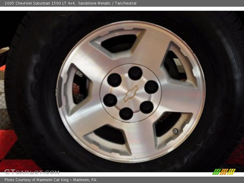Sandstone Metallic / Tan/Neutral 2005 Chevrolet Suburban 1500 LT 4x4