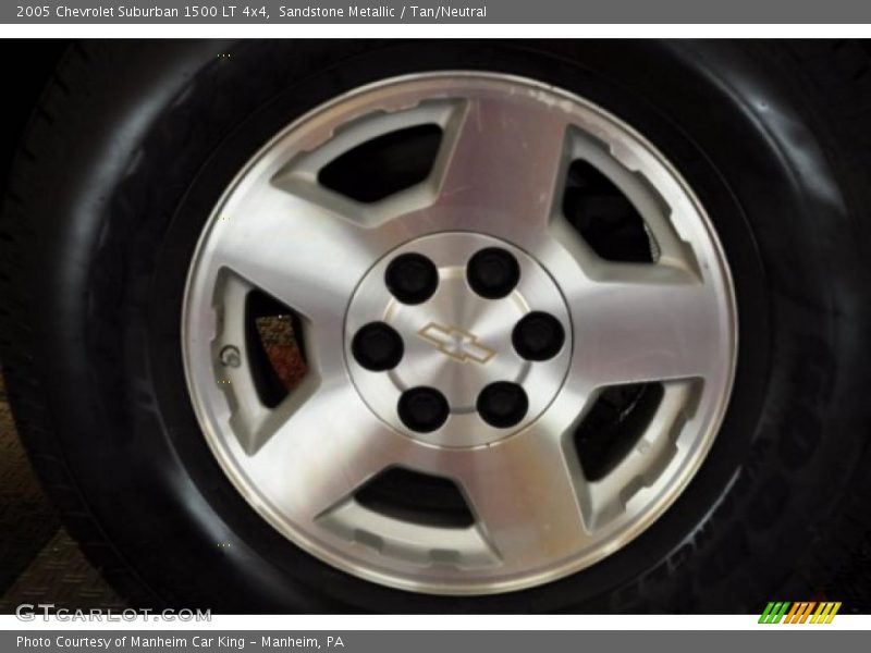 Sandstone Metallic / Tan/Neutral 2005 Chevrolet Suburban 1500 LT 4x4