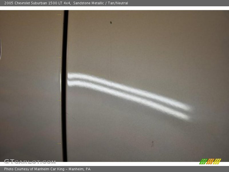 Sandstone Metallic / Tan/Neutral 2005 Chevrolet Suburban 1500 LT 4x4