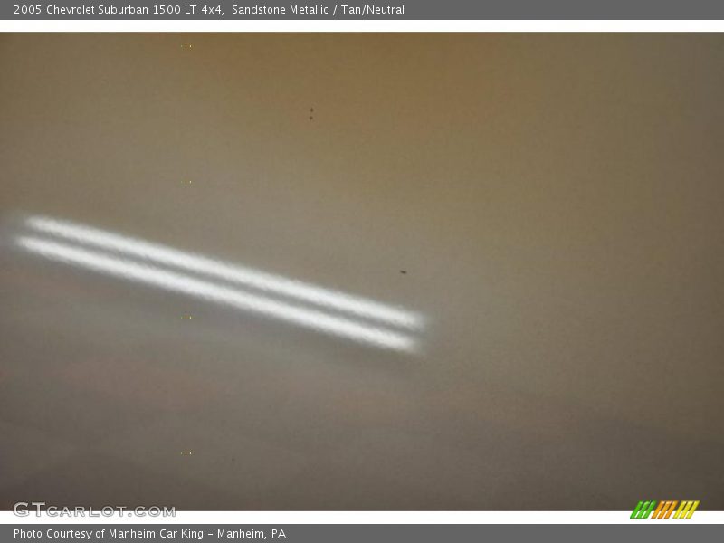 Sandstone Metallic / Tan/Neutral 2005 Chevrolet Suburban 1500 LT 4x4