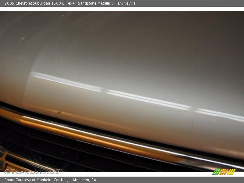 Sandstone Metallic / Tan/Neutral 2005 Chevrolet Suburban 1500 LT 4x4