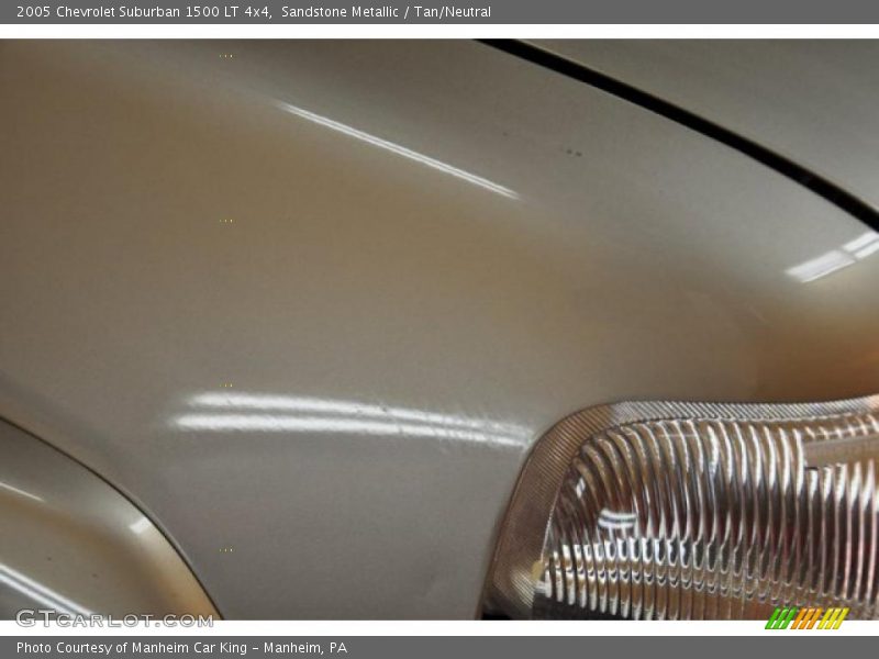 Sandstone Metallic / Tan/Neutral 2005 Chevrolet Suburban 1500 LT 4x4