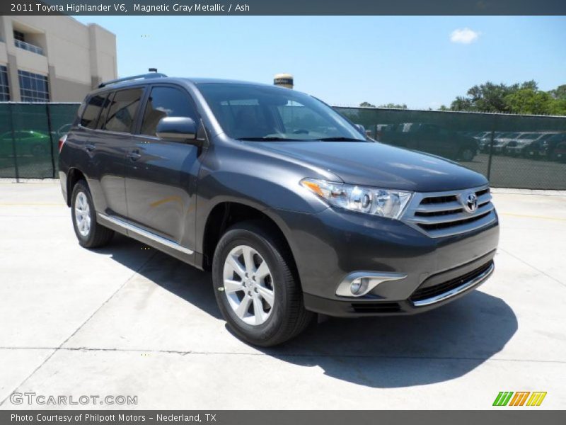 Magnetic Gray Metallic / Ash 2011 Toyota Highlander V6
