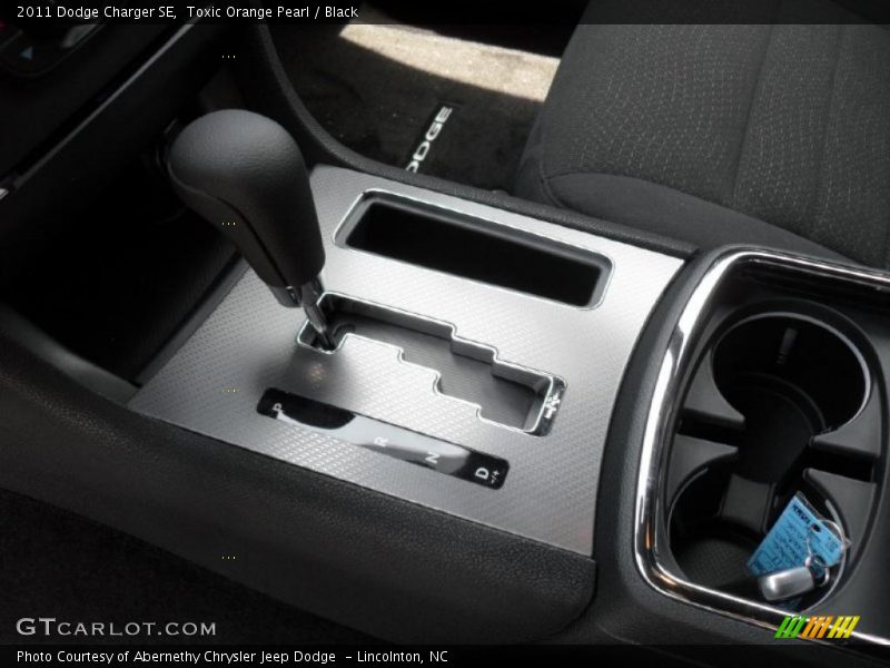 Toxic Orange Pearl / Black 2011 Dodge Charger SE