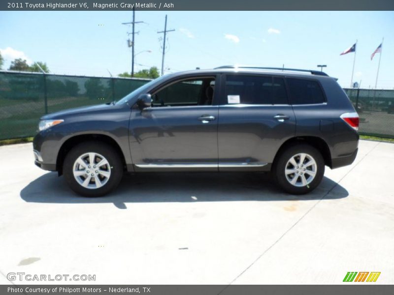 Magnetic Gray Metallic / Ash 2011 Toyota Highlander V6