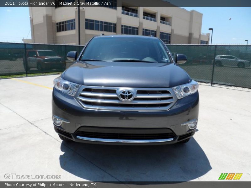 Magnetic Gray Metallic / Ash 2011 Toyota Highlander V6