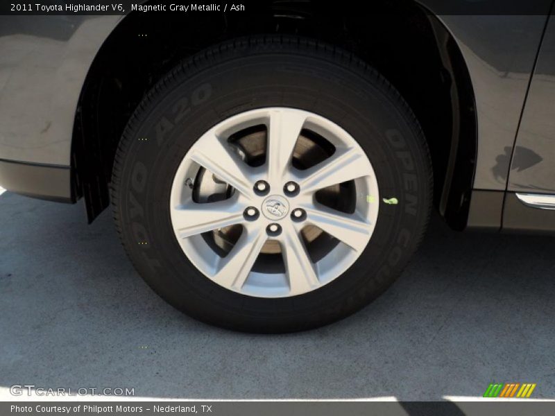 Magnetic Gray Metallic / Ash 2011 Toyota Highlander V6