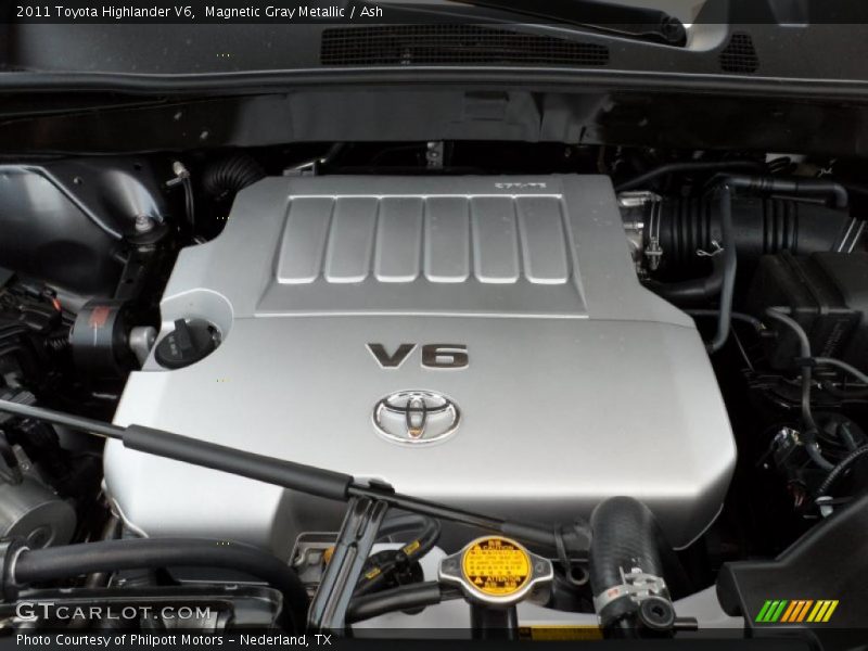 Magnetic Gray Metallic / Ash 2011 Toyota Highlander V6