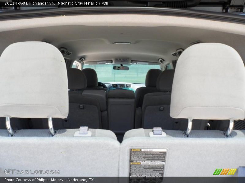 Magnetic Gray Metallic / Ash 2011 Toyota Highlander V6
