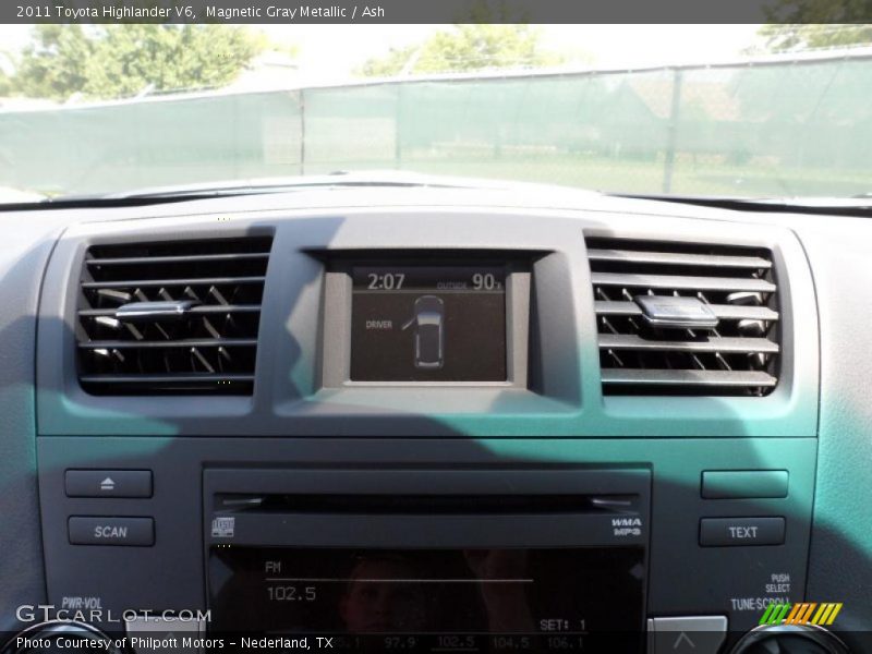 Magnetic Gray Metallic / Ash 2011 Toyota Highlander V6