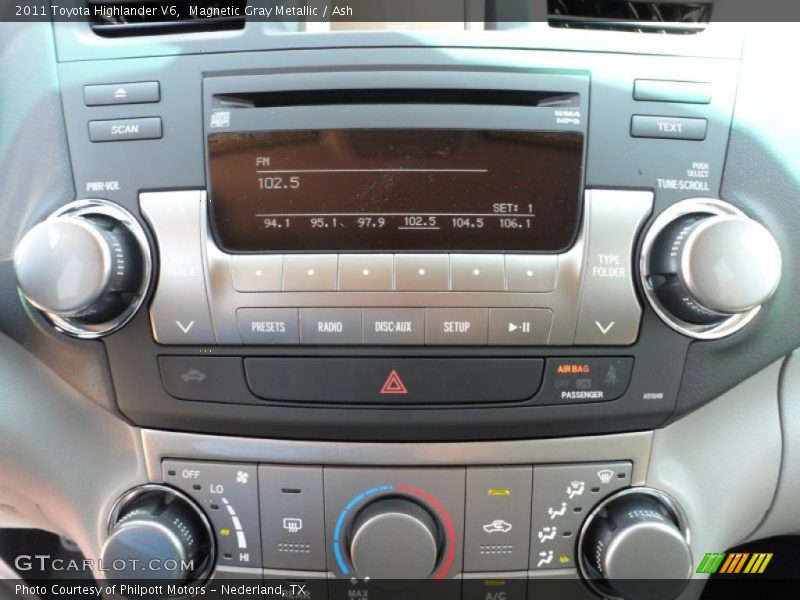 Magnetic Gray Metallic / Ash 2011 Toyota Highlander V6
