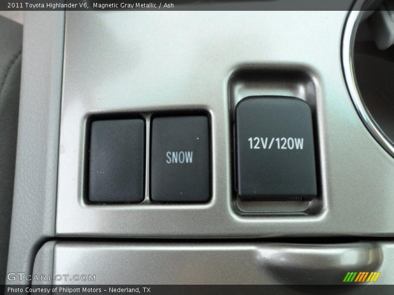 Magnetic Gray Metallic / Ash 2011 Toyota Highlander V6