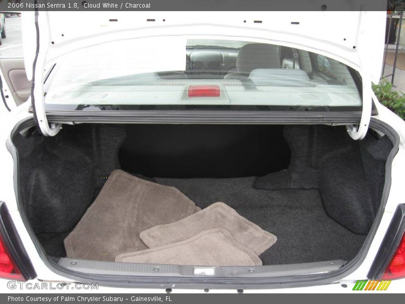 Cloud White / Charcoal 2006 Nissan Sentra 1.8