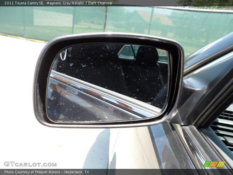 Magnetic Gray Metallic / Dark Charcoal 2011 Toyota Camry SE