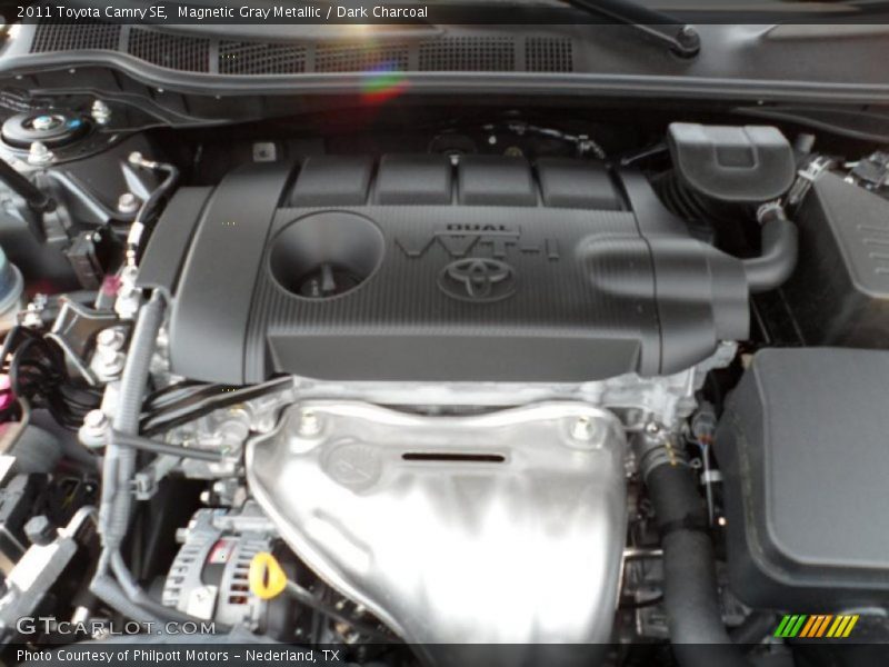 Magnetic Gray Metallic / Dark Charcoal 2011 Toyota Camry SE