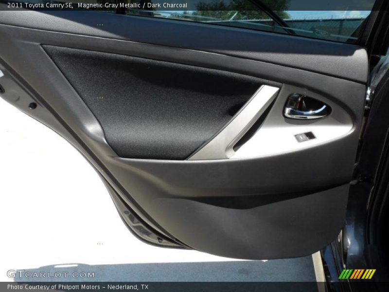 Magnetic Gray Metallic / Dark Charcoal 2011 Toyota Camry SE