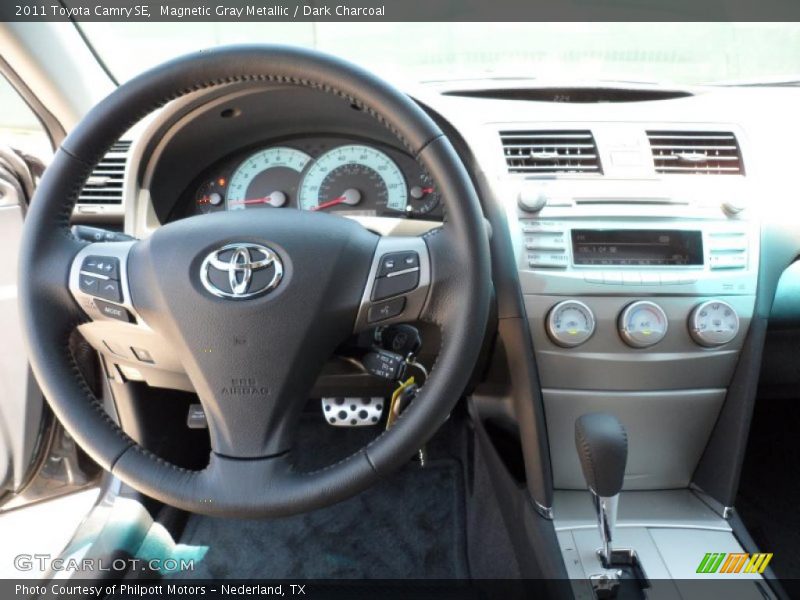 Magnetic Gray Metallic / Dark Charcoal 2011 Toyota Camry SE