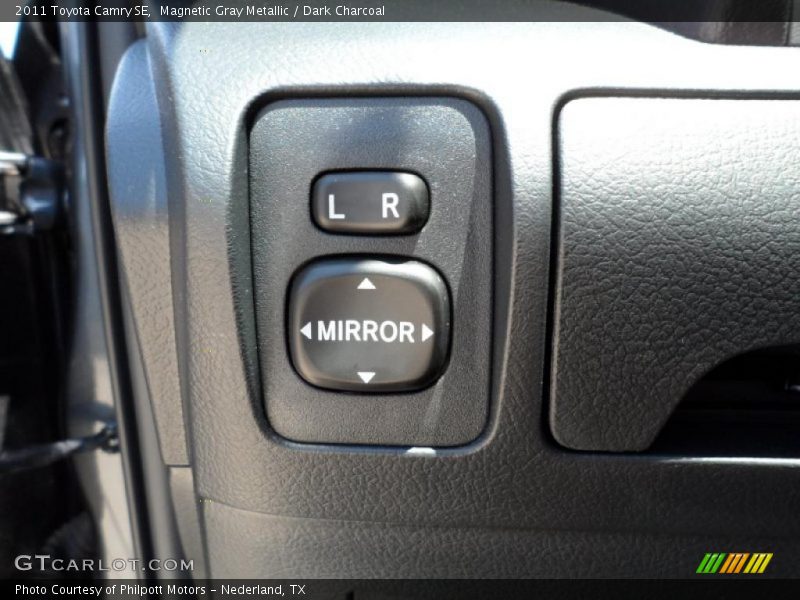 Magnetic Gray Metallic / Dark Charcoal 2011 Toyota Camry SE