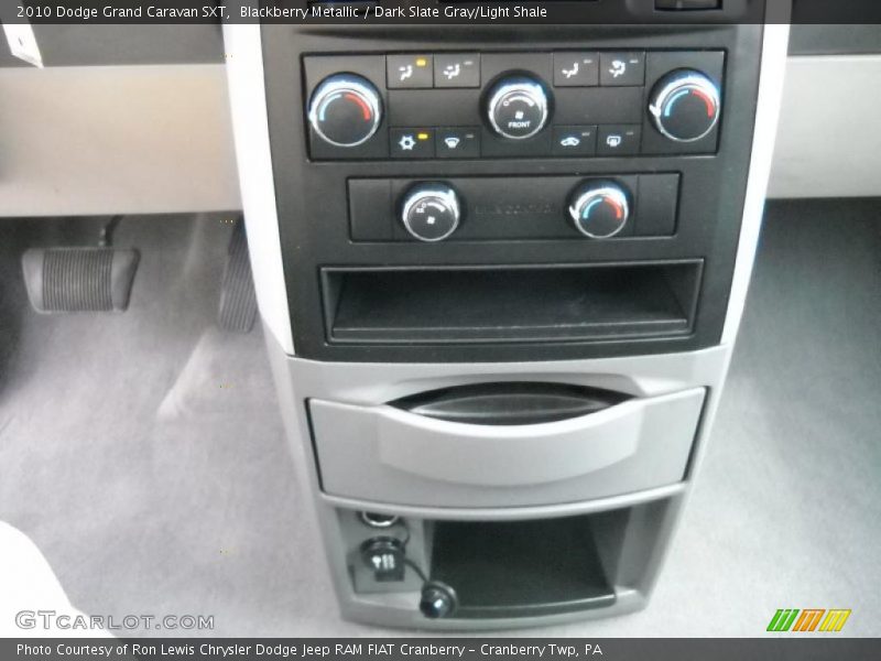 Blackberry Metallic / Dark Slate Gray/Light Shale 2010 Dodge Grand Caravan SXT