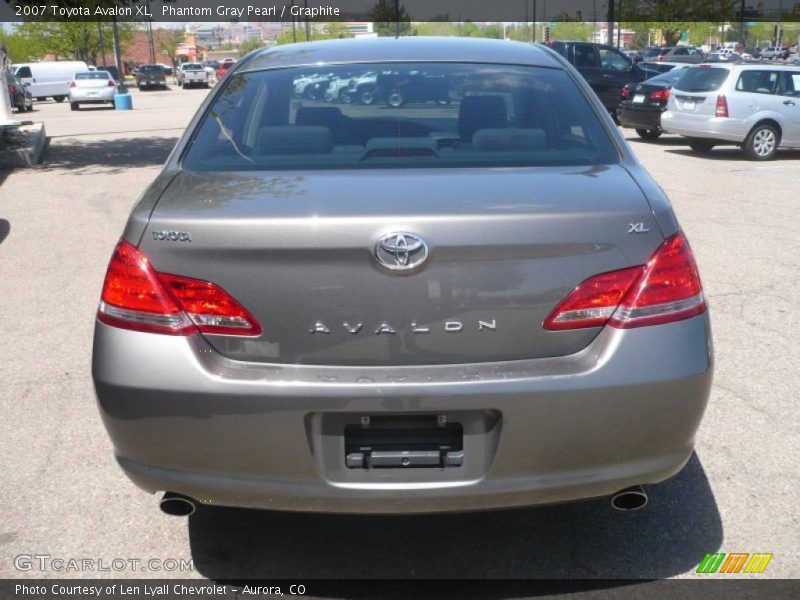 Phantom Gray Pearl / Graphite 2007 Toyota Avalon XL