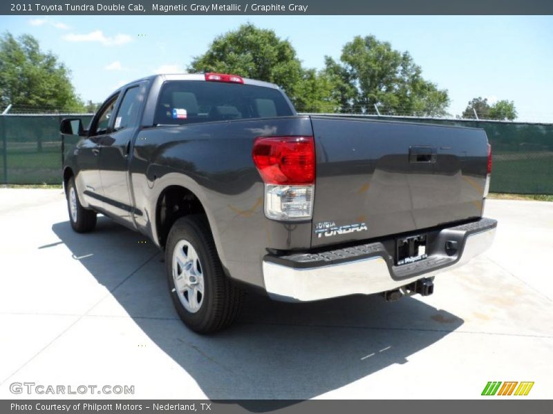 Magnetic Gray Metallic / Graphite Gray 2011 Toyota Tundra Double Cab
