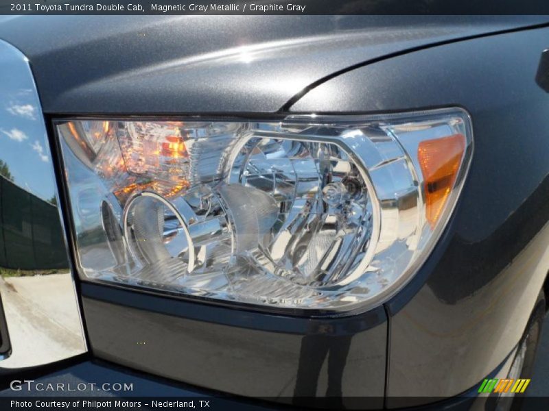 Magnetic Gray Metallic / Graphite Gray 2011 Toyota Tundra Double Cab