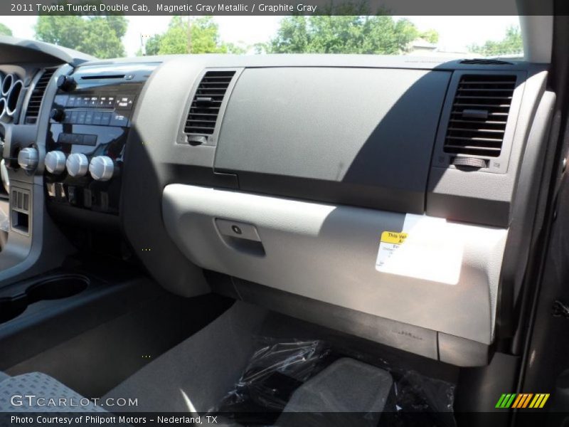 Magnetic Gray Metallic / Graphite Gray 2011 Toyota Tundra Double Cab