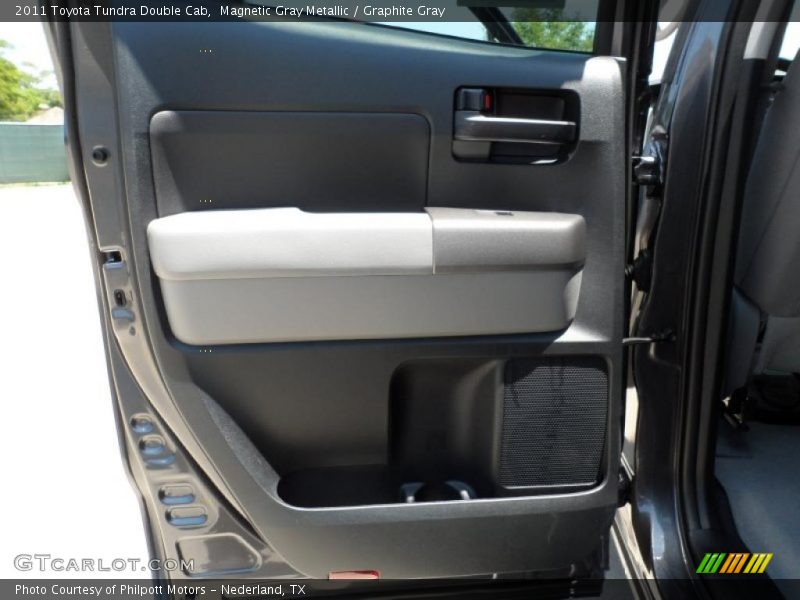 Magnetic Gray Metallic / Graphite Gray 2011 Toyota Tundra Double Cab