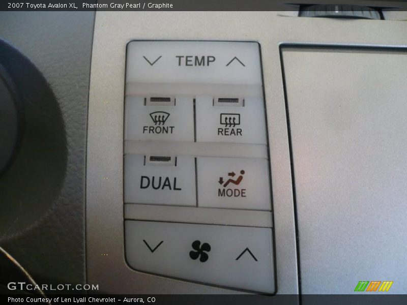 Phantom Gray Pearl / Graphite 2007 Toyota Avalon XL