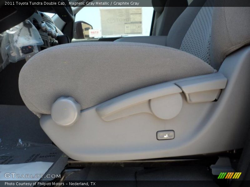 Magnetic Gray Metallic / Graphite Gray 2011 Toyota Tundra Double Cab