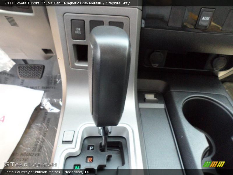 Magnetic Gray Metallic / Graphite Gray 2011 Toyota Tundra Double Cab