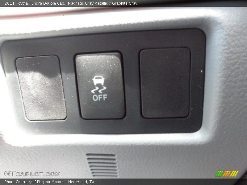 Magnetic Gray Metallic / Graphite Gray 2011 Toyota Tundra Double Cab