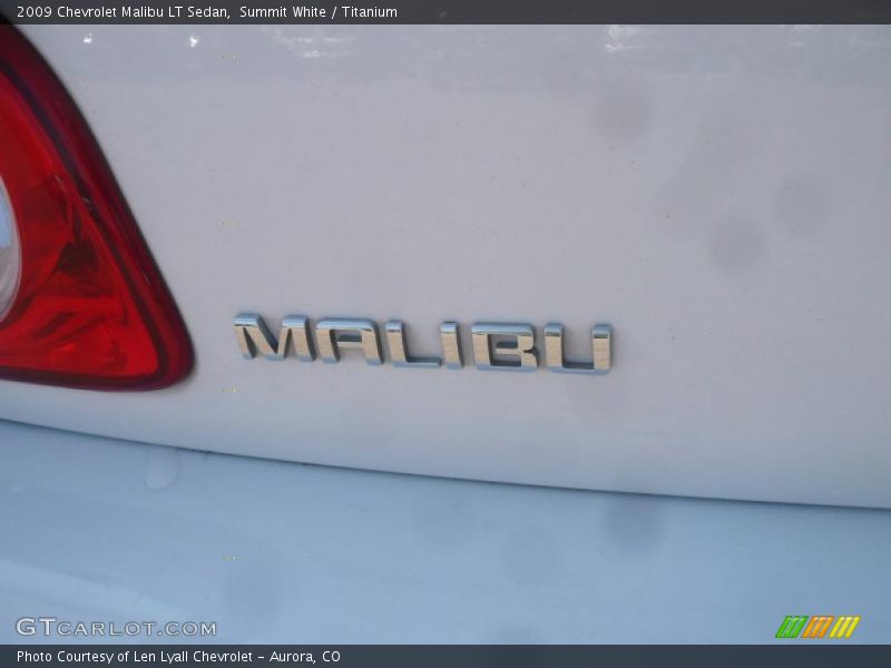Summit White / Titanium 2009 Chevrolet Malibu LT Sedan