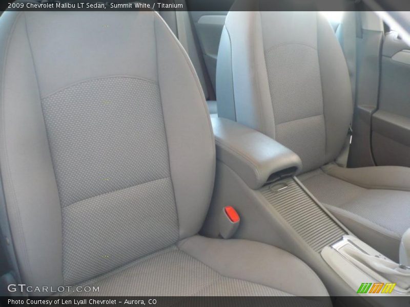 Summit White / Titanium 2009 Chevrolet Malibu LT Sedan