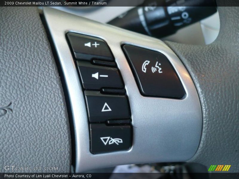 Summit White / Titanium 2009 Chevrolet Malibu LT Sedan