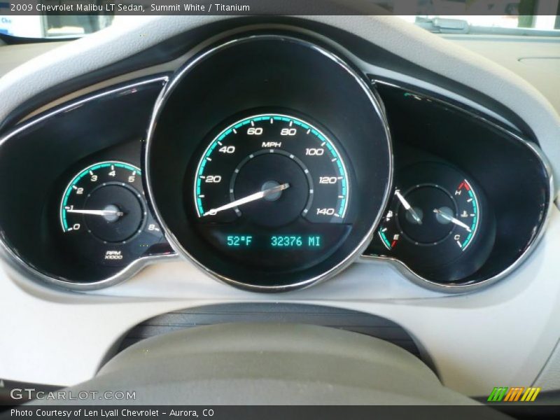 Summit White / Titanium 2009 Chevrolet Malibu LT Sedan