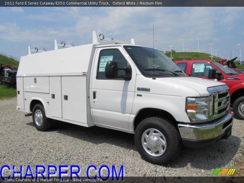 Oxford White / Medium Flint 2011 Ford E Series Cutaway E350 Commercial Utility Truck
