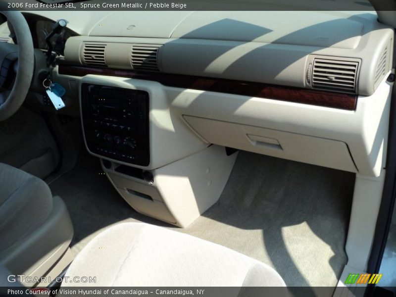 Spruce Green Metallic / Pebble Beige 2006 Ford Freestar SEL