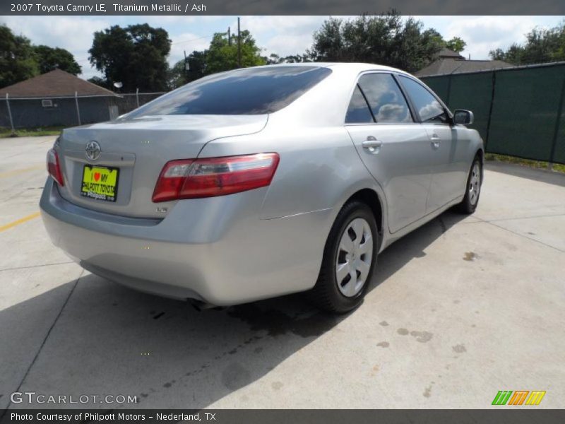 Titanium Metallic / Ash 2007 Toyota Camry LE